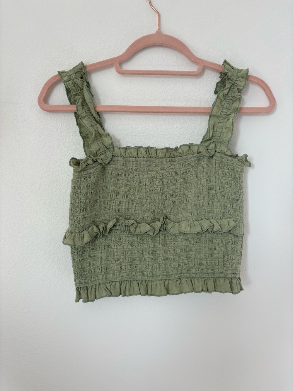Lush Sage Green Smocked Ruffle Crop Top Size S 💚